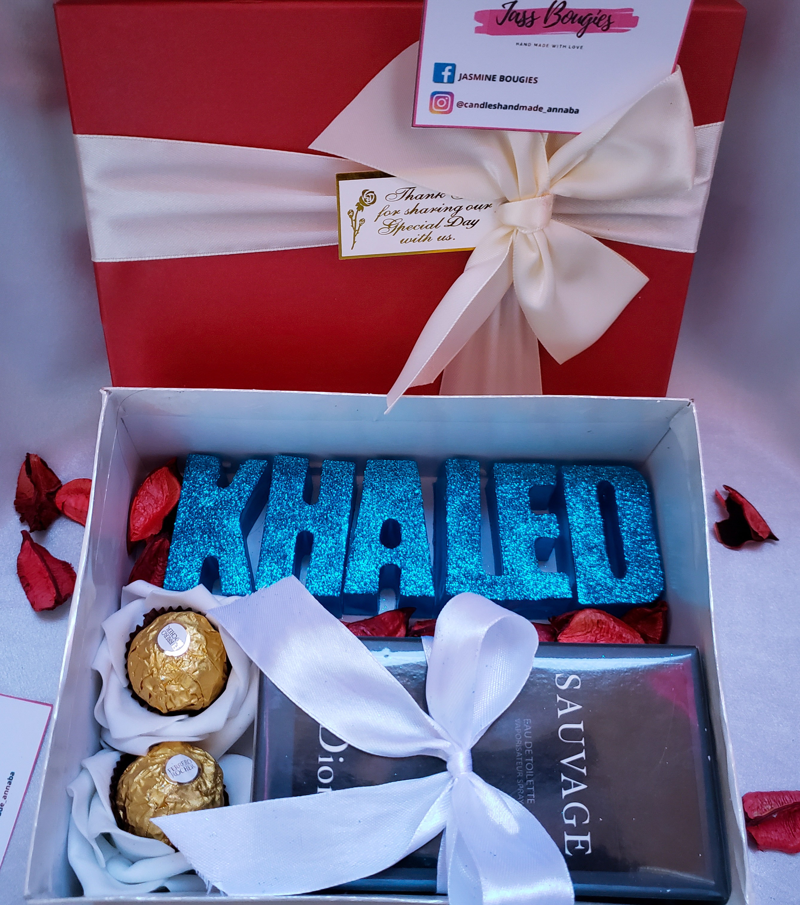 Gift box bougies pour homme (Prénom en bougies, Parfum, Du chocolat, Des  fleurs) - Kawarir