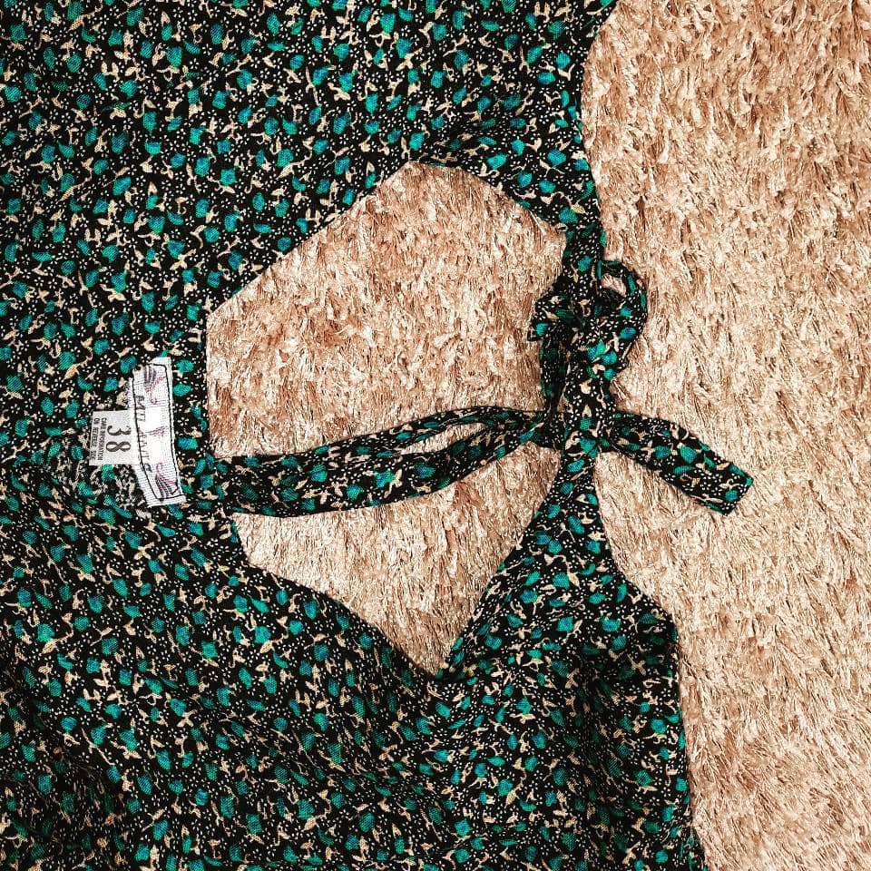 Robe cache cœur d'été fait main par Mila-nis  couleur vert imprimée ( fleuries)