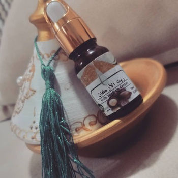 Huile d'argan, huile pure et naturelle fait par Les Huiles de l'Est, un flacon de 10 ml زيت الأركان's image