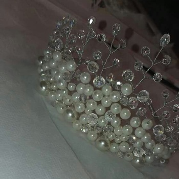 Couronne blanc argenté's image