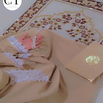 Parure salât fait main par Tanirt collection couleur beige طقم صلاة's image