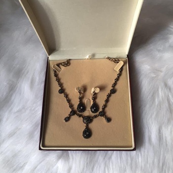 Collier avec  boucles d’oreilles "Khit errouh" en bronze  خيط الروح