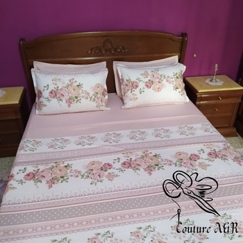 Parure de drap de 6  pièces : drap plat, drap housse,4 taies d'oreillers fait main par Couture des  draps A & R couleur rose's image