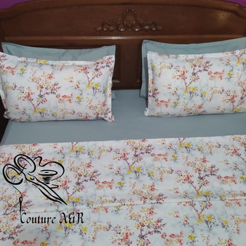 Parure de drap de 6 pièces : drap plat, drap housse,4 taies d'oreillers fait main par Couture des draps A & R couleur blanche mélangée avec du bleue