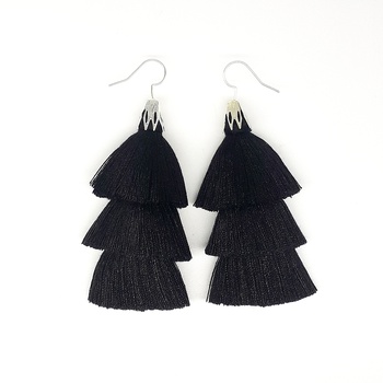 Boucles à frange noir