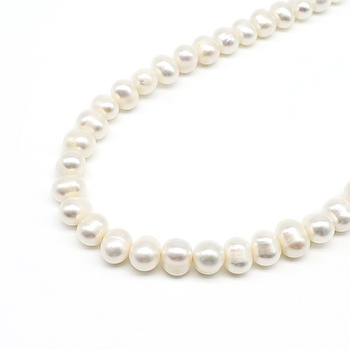 Collier ras de cou en djoher hor avec une chaine en plaqué or fait main par Tout Pour Eve  عقد بالجوهر الحر صتاعة حرفية يدوية